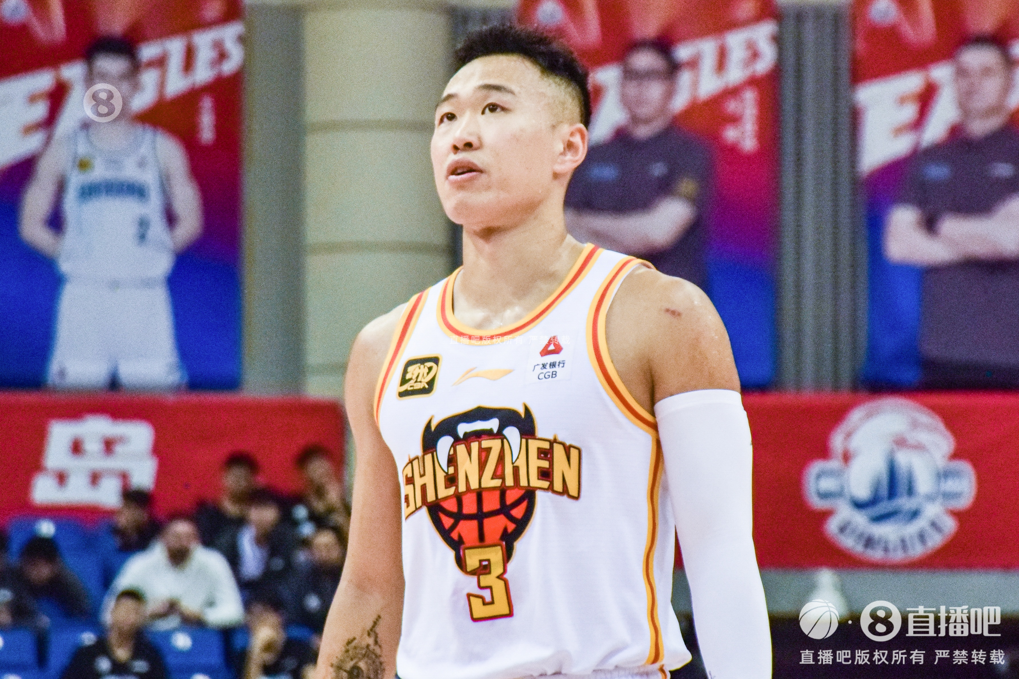 贺希宁:替补进全明星是运气好 如果一开始就入选了会更好